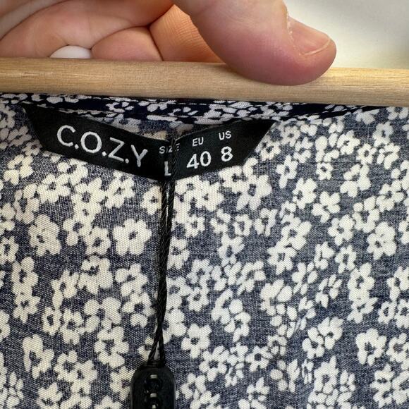 COZY Blue And White Floral V Neck Shift Dress Womens Size Large NWT Lightweight - Picture 14 of 15